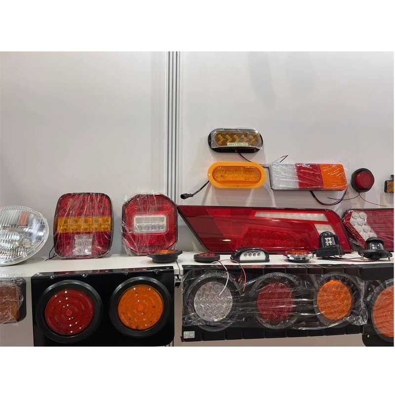 PK11629 for Bus Truck Trailer LED Marker Light Stop Para Camion